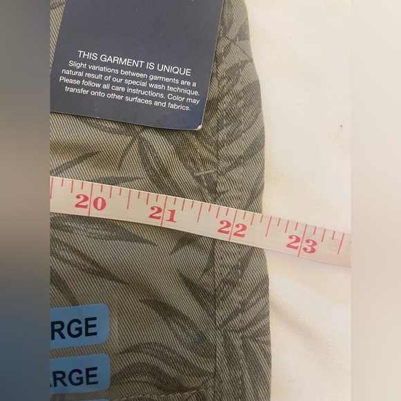 NWT Gap size large green pull on tencel shorts - Picture 10 of 13